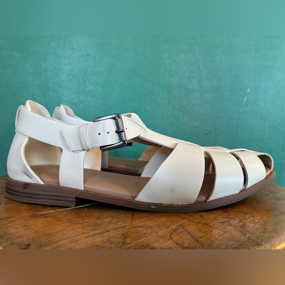 Women's Cream Sandals